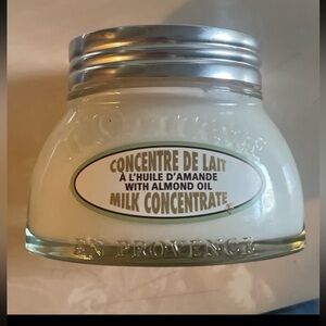 L'Occitane Almond Milk Concentrate Body Cream